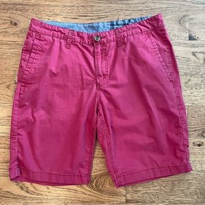 1901 Nordstrom Men’s Red Light Washed Classic Shorts Size 32